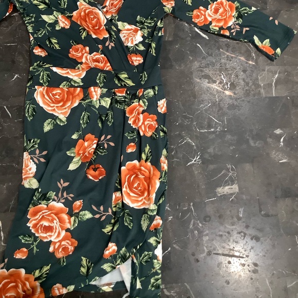 ❤️ Floral Mini-Dress - Picture 4 of 6